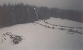 widok z okna schroniska następnego dnia rano